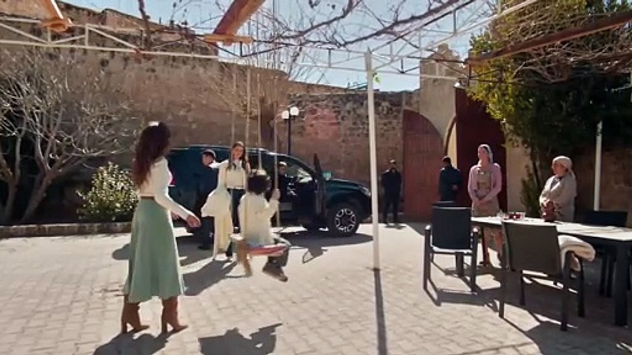 LEJOS DE TI | CAPÍTULO 46 COMPLETO