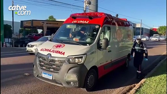 Mulher fica ferida ao se envolver em engavetamento na Avenida Tancredo Neves, em Cascavel