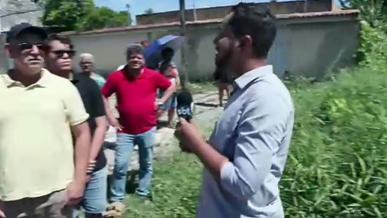 Desleixo e abandono na Rua Coronel Valdemar Basgal em Prazeres: moradores pedem auxílio da Prefeitura de Jaboatão