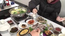 지금이 제철!...쫄깃한 바다의 맛 '새조개 축제' / YTN