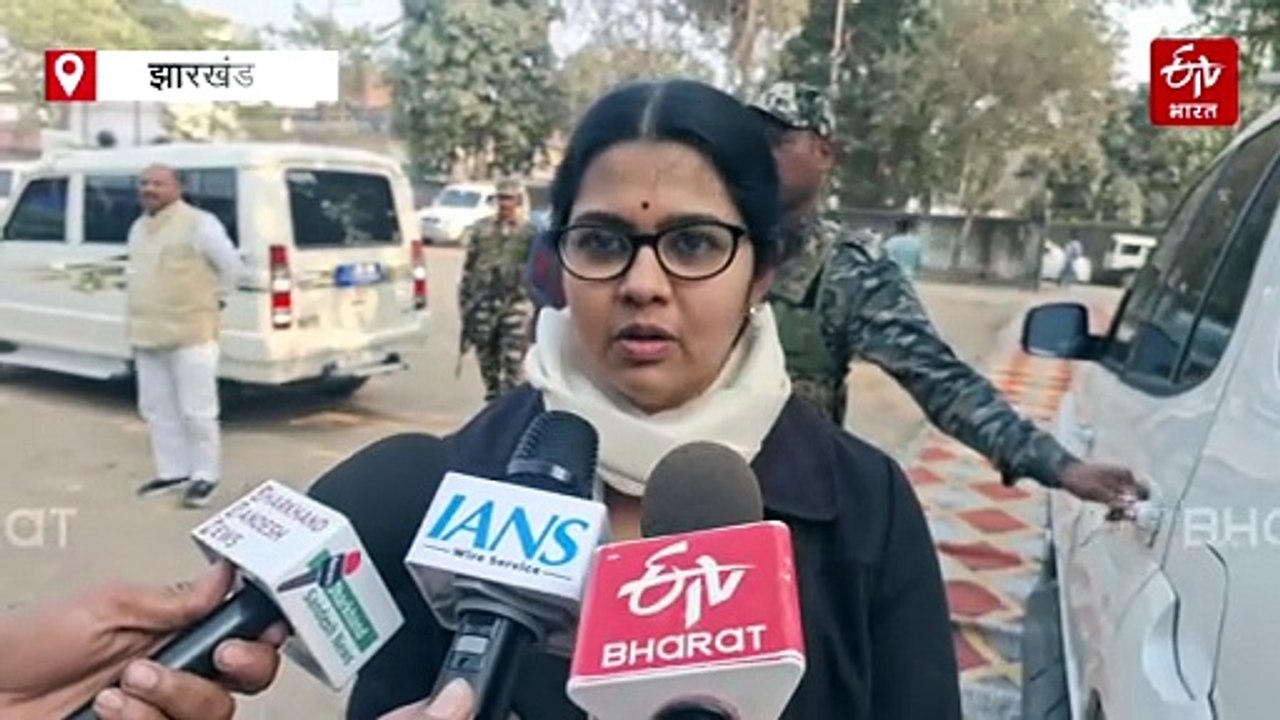 बाल विवाह एवं डायन प्रथा के खिलाफ एकजुट हुआ पलामू, डीसी के नेतृत्व में सैकड़ो ने लिया शपथ