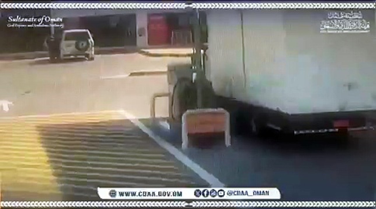Fuel tank explodes in Oman
