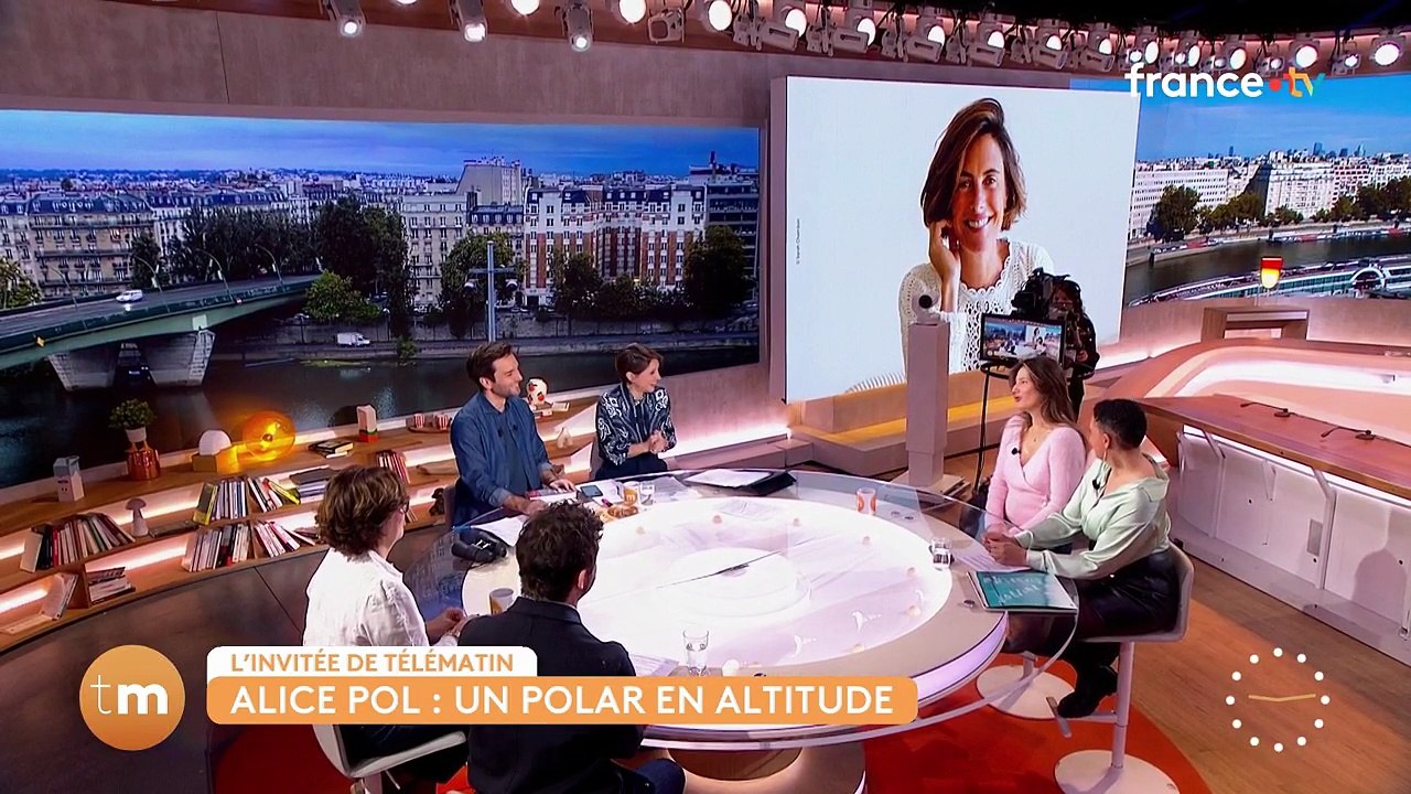 Ayant vécu pendant un temps à Cotignac, Alice Pol a récemment tourné une page importante de sa vie en s'installant dans la région des Alpes, comme elle l’a confié avec sincérité dans l’émission "Télématin" Alice Pol dans "Télématin" Janvier 2026