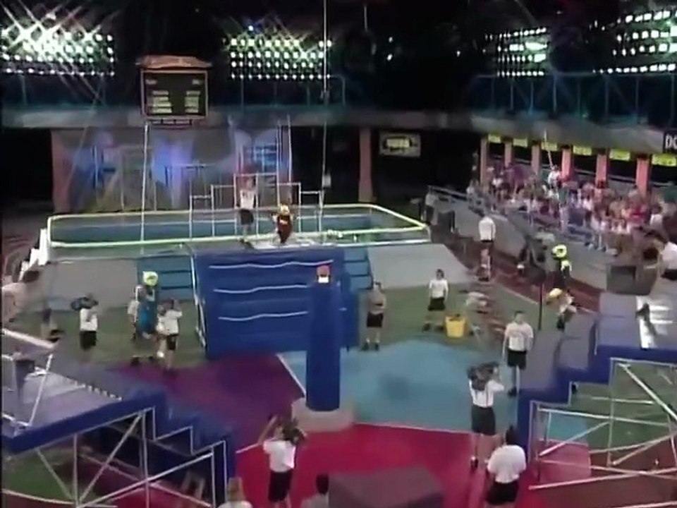 John (Blue) Vs Sarah (Red) Vs Danny (Purple)