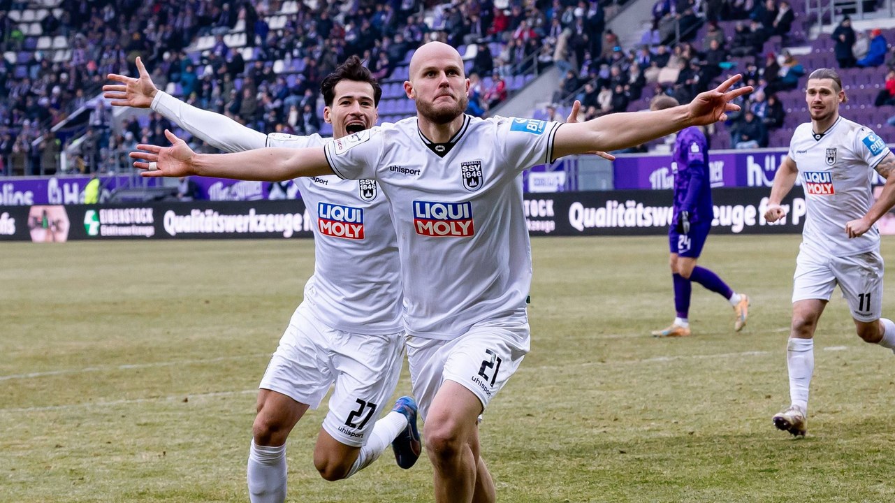 Wilder Torwart-Ausflug und böse Grätsche: Ulm ringt Aue nieder