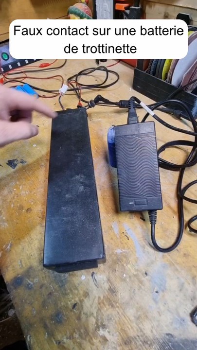 faux contact sur une batterie de trottinette