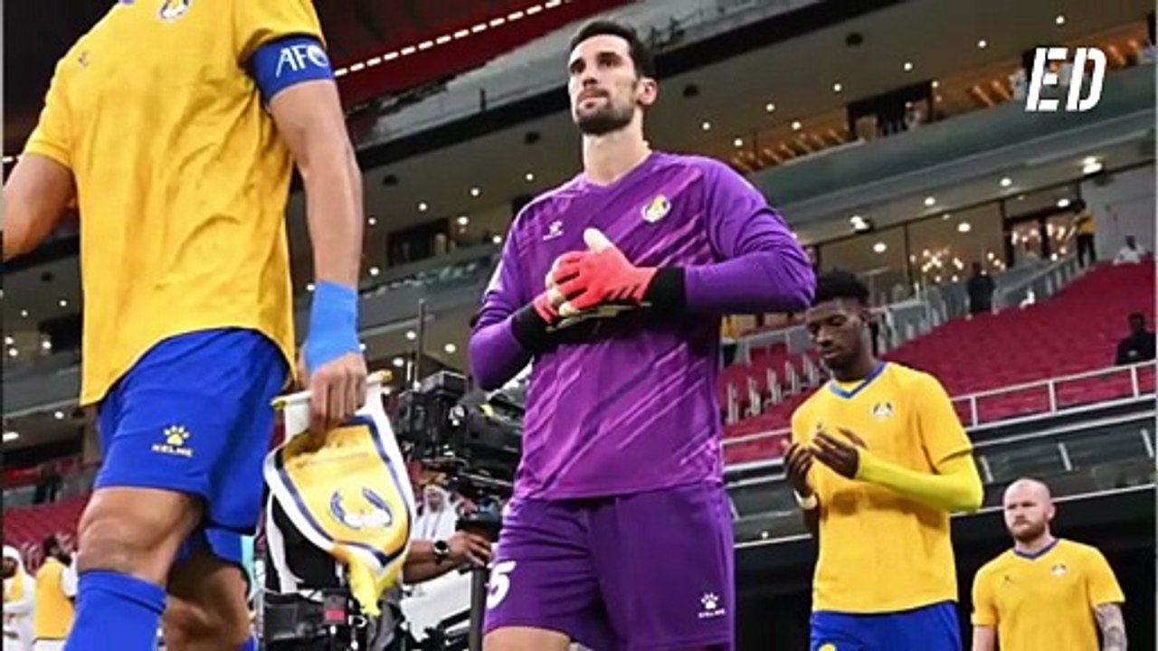 Sergio Rico queda libre y busca equipo