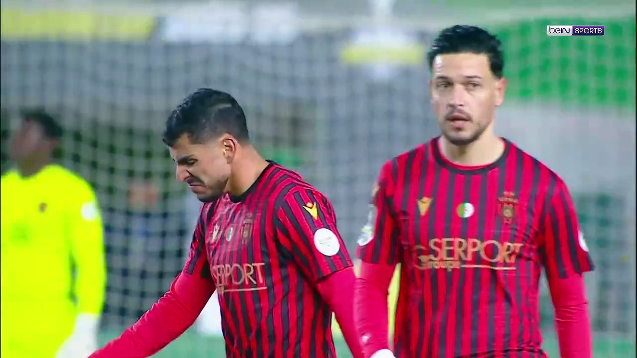 اتحاد الجزائر بالعلامة الكاملة في المجموعة الأولى