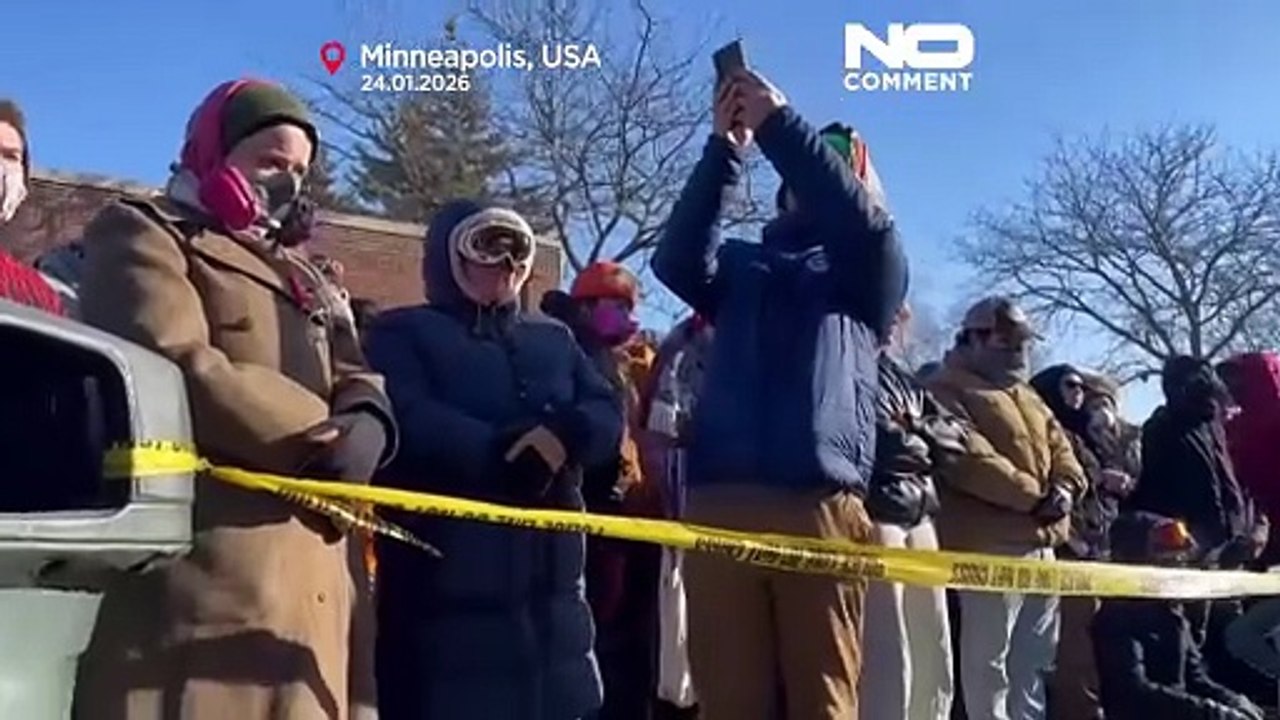 Сотни собрались на церемонии памяти Алекса Претти, убитого офицером погранпатруля в Миннеаполисе