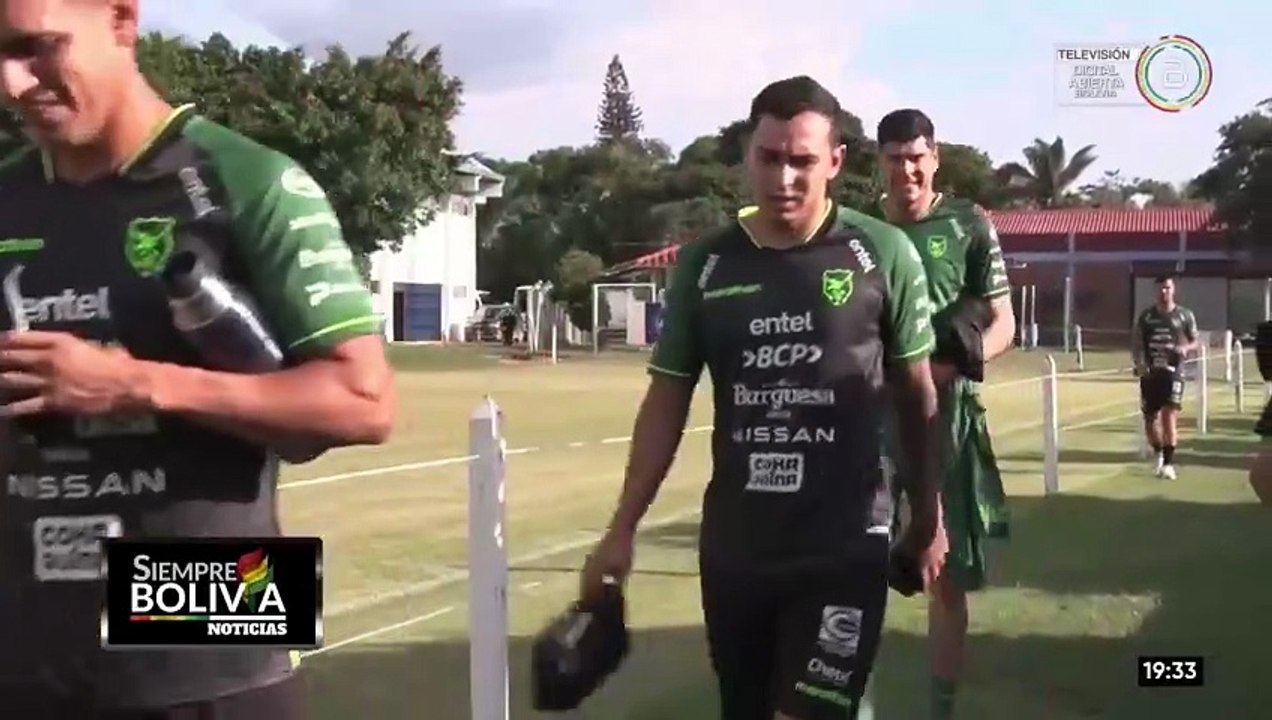 Selección boliviana realizó sus prácticas a puertas cerradas a vísperas del partido con México