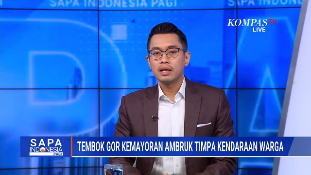 Diterpa Angin Kencang, Tembok Atap GOR Kemayoran Ambruk Timpa Kendaraan Warga | SAPA PAGI