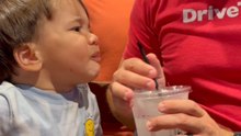One-year-old tries iced water for the first time and reacts hilariously