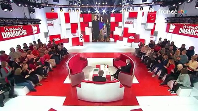 Francis Huster évoque ses filles dans Vivement Dimanche