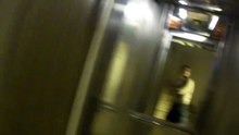2000s old mod elevator in pelit iş hanı konak izmir
