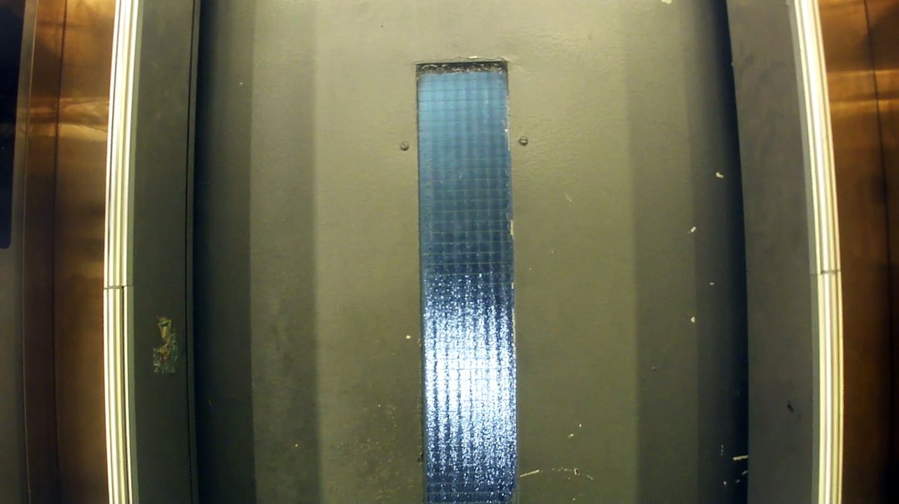 50s gold cabin (mod by 2020s unknown elevator) in libabe apt konak izmir