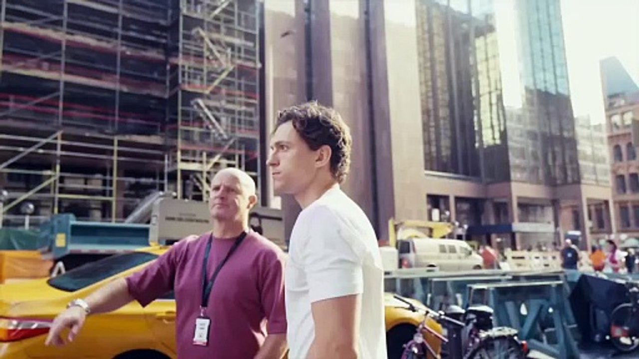 Spider-Man: Brad New Day - Featurette Day One on Set (English) HD