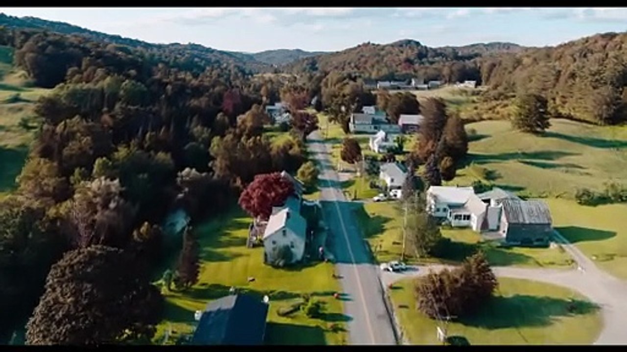 Beetlejuice Beetlejuice - Trailer (English) HD