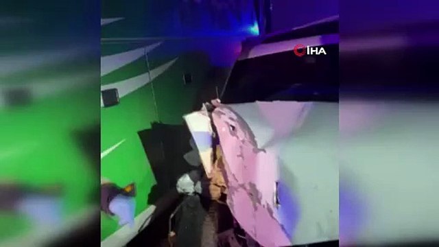 Sivas’ta feci zincirleme kaza! Kamyon devrildi, tır, otomobil ve otobüs çarpıştı… 8 kişi yaraland