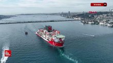 Yıldırım' derin deniz sondaj gemisi İstanbul Boğazı'ndan geçti