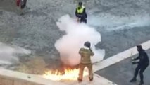 Un bombero de Murcia se quema a lo bonzo en plena calle y es salvado por la Policía Local