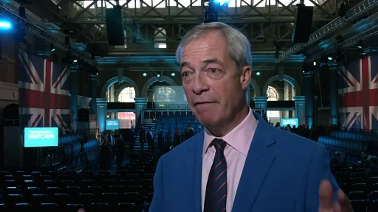 Farage: 'No way' Trump meant to criticise British Military