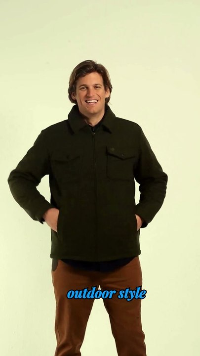 Looking for a winter jacket that balances warmth, durability, and classic style? ❄️