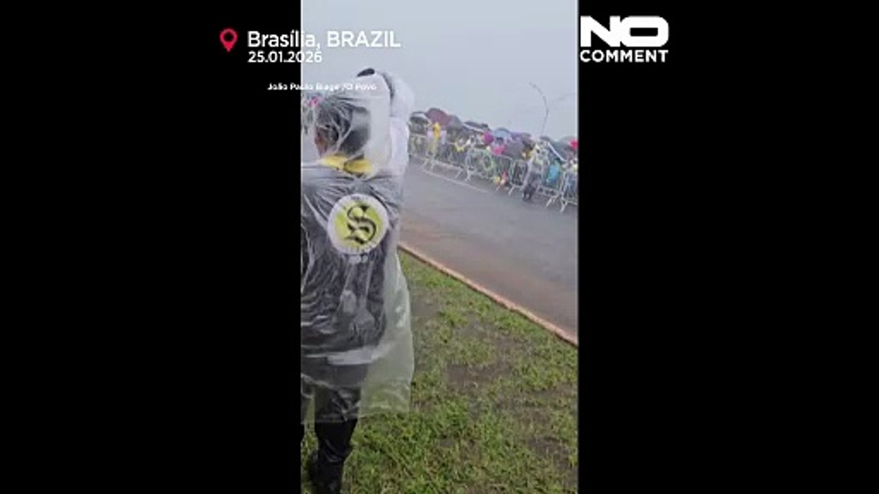 Brasil: vídeo mostra momento em que um raio atinge apoiantes de Bolsonaro