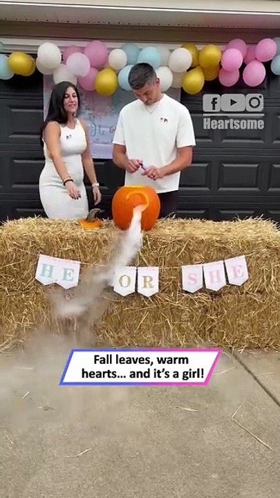 Autumn-Inspired Gender Reveal: Pink Smoke Brings Joyful Surprise|| Heartsome 💖