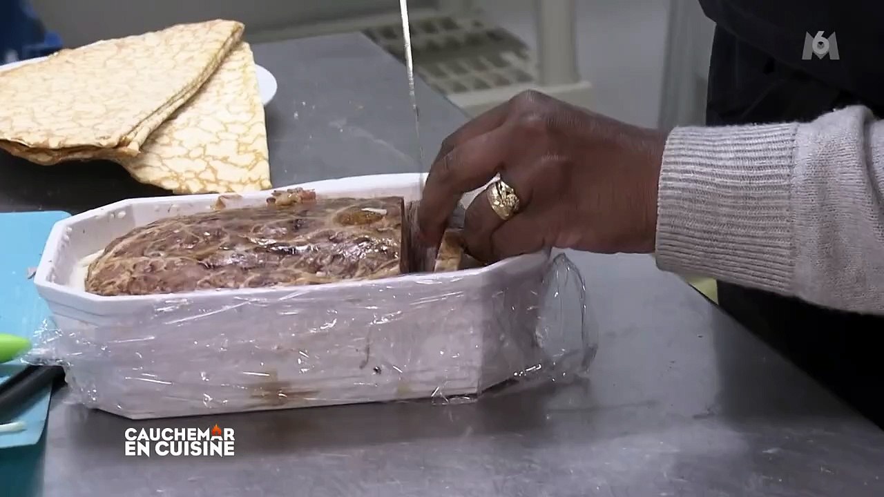 Neeta craque face à Philippe Etchebest dans l'épisode de "Cauchemar en cuisine" diffusé le 9 avril 2024 sur M6.