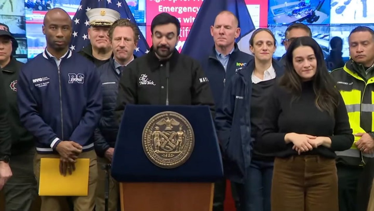 Mamdani urges New Yorkers to read Heated Rivalry during winter storm