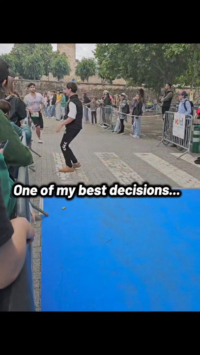 I started running 2 years ago, I don't finish a marathon properly but some day I will do ! And after that I'll make sure to have a medal of the emblematic triathlon of IronMan 😁🔥