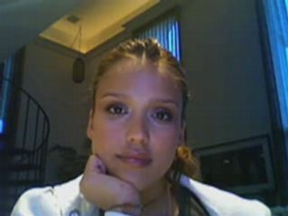 Jessica Alba Battle de regard