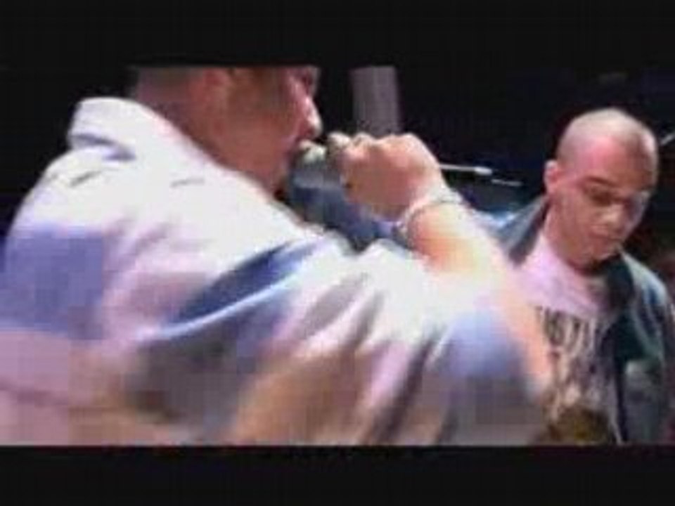 Red Bull-Batalla de gallos 2006- Kid Masta vs Bra3