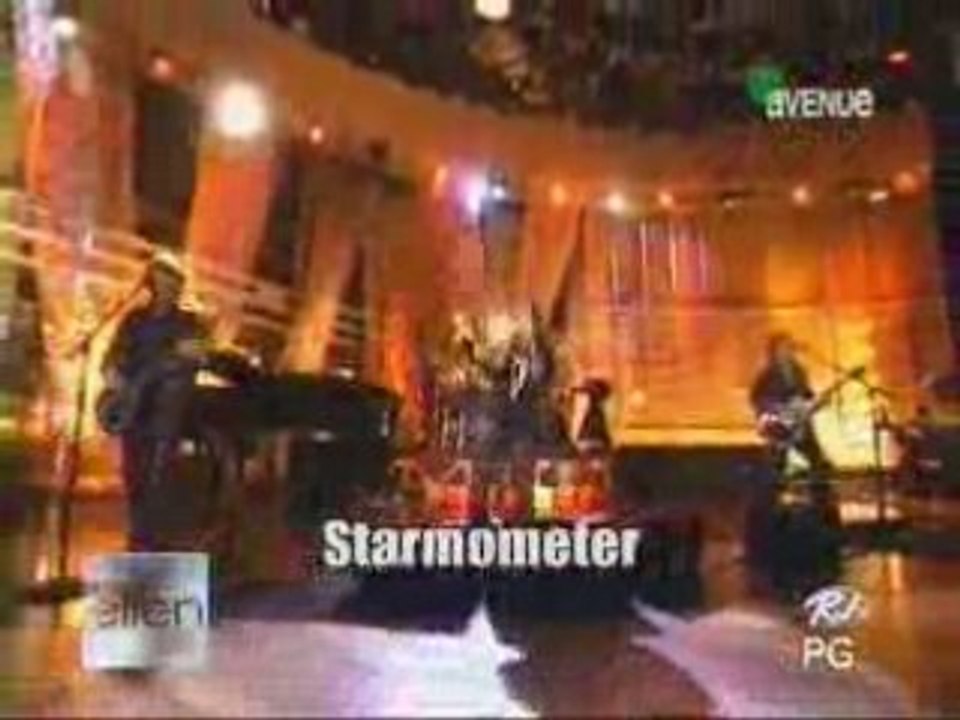 Arnel Pineda Performs on Ellen with Journey