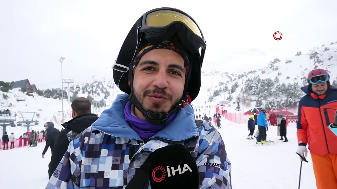 Göl manzarası eşliğinde kayak deneyimi: Ergan Kayak Merkezi