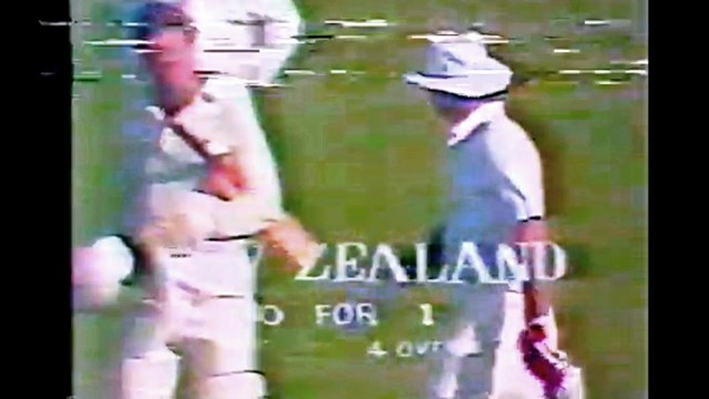Martin Crowe 19 off 17 Balls 26 Mins 2 Fours vs Pakistan 2nd ODI, Faisalabad, November 23, 1984