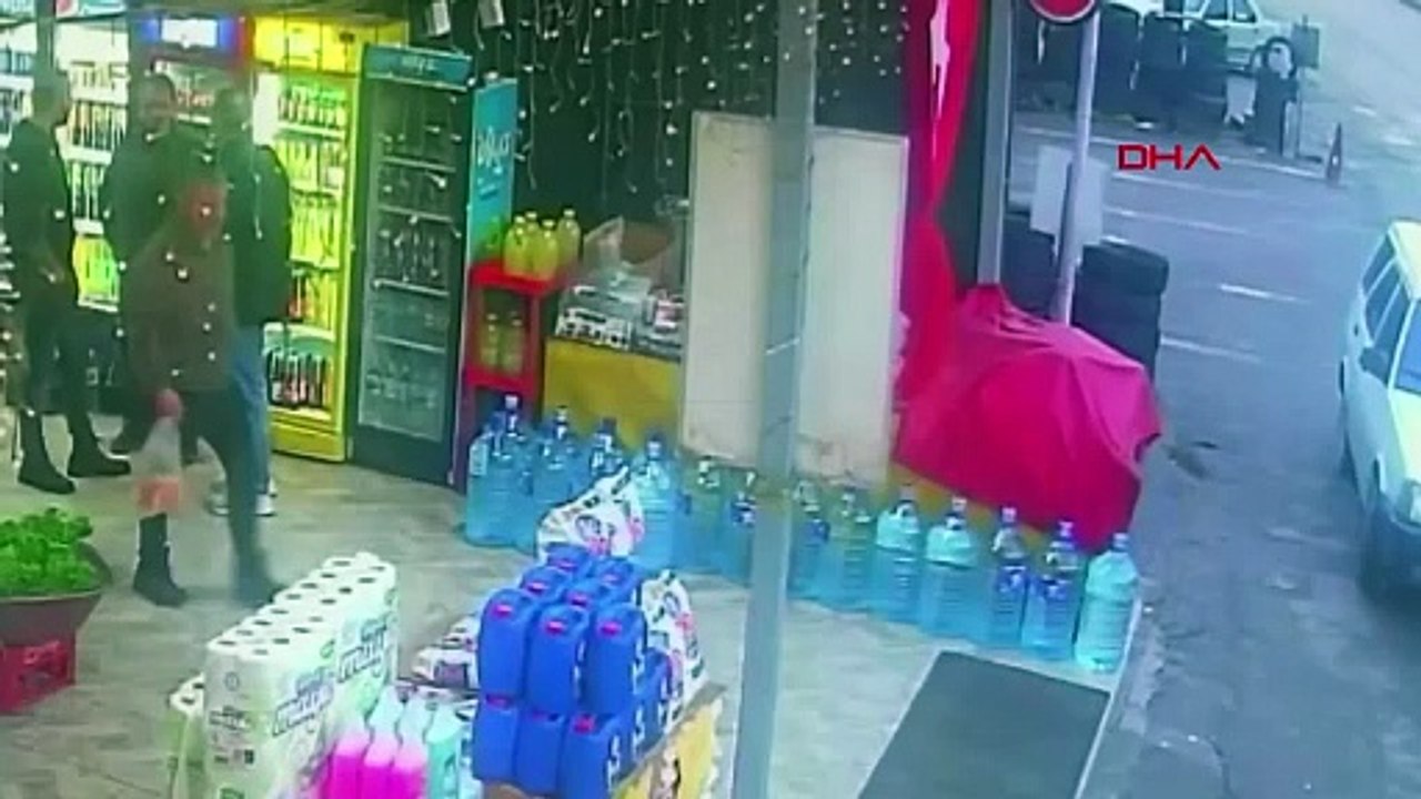 Bartın'da duygulandıran anlar: Bir öpücükle anlatılan vatan sevgisi