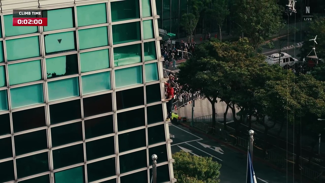 Alex Honnold BEST MOMENTS Free Soloing Taipei 101