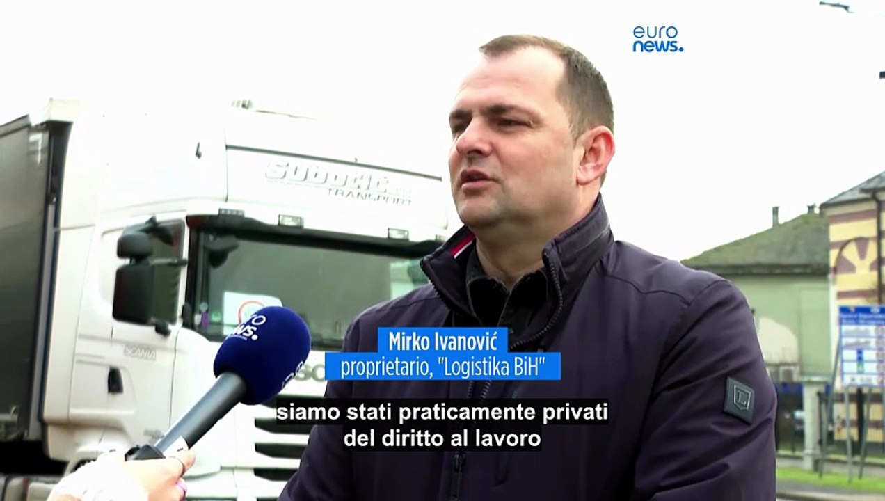 I camionisti bloccano i valichi di frontiera nei Balcani occidentali