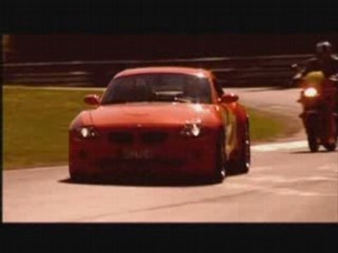 BMW Z4 V8 VS BMW K1200 NURBURGRING