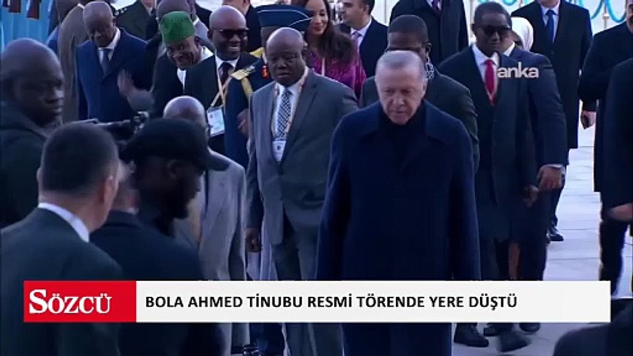 Erdoğan'ın karşıladığı Nijerya Cumhurbaşkanı yere düştü