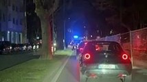 Lecco, lavori per la ciclabile sul lungolago: l'ambulanza resta bloccata nel traffico