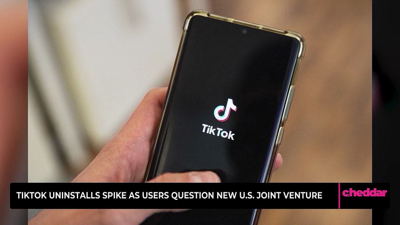 TikTok Uninstalls Spike as Users Question New U.S. Joint Venture
