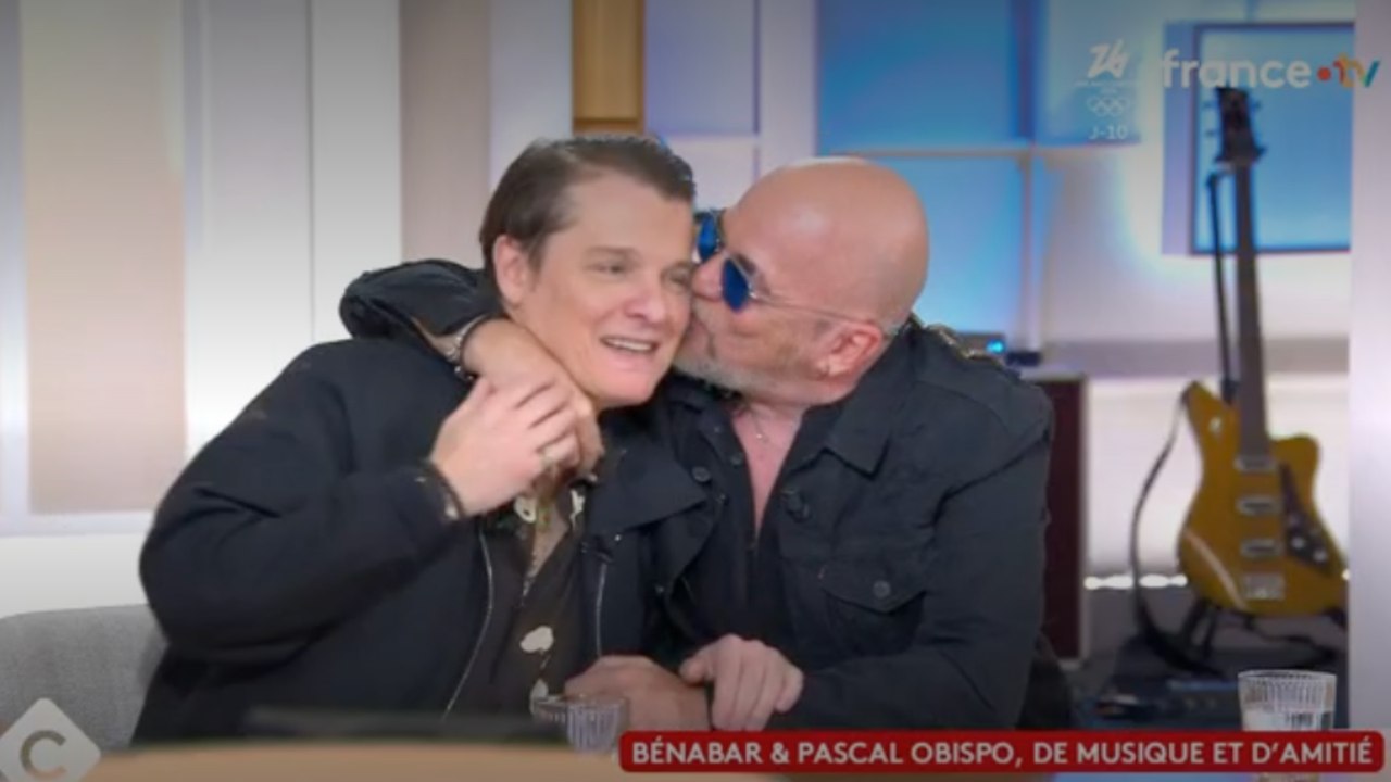 “Je suis passé pour un énorme connard” : Bénabar raconte sa première rencontre chaotique avec Pascal Obispo