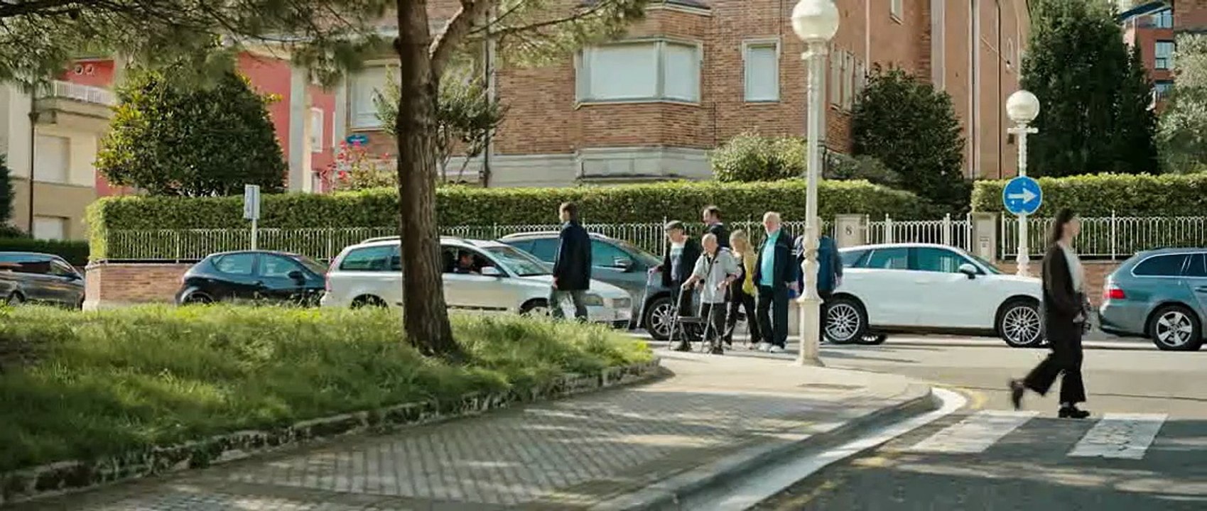 Pelicula Un funeral de locos (Comedia)