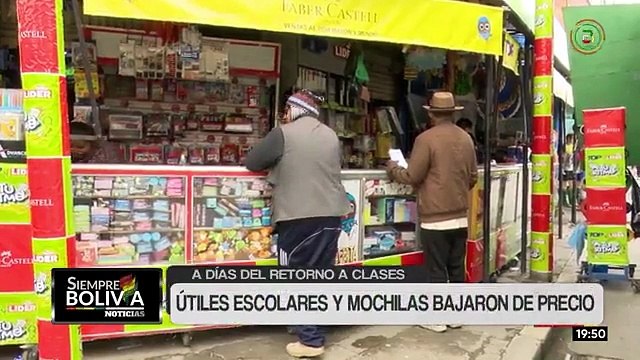 Bajan los precios de los útiles escolares y mochilas en El Alto
