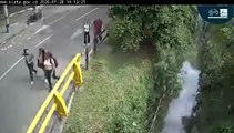 Impactante video revela segundo a segundo cómo una quebrada en Medellín se desbordó tras brutal aguacero