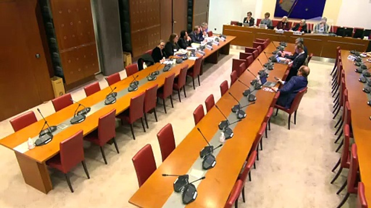 Incertitudes budgétaires en matière de sécurité sociale : M. Philippe Vincent, président de la Compagnie nationale des commissaires aux comptes ; Représentants de la Caisse nationale de l’assurance maladie - Mardi 27 janvier 2026