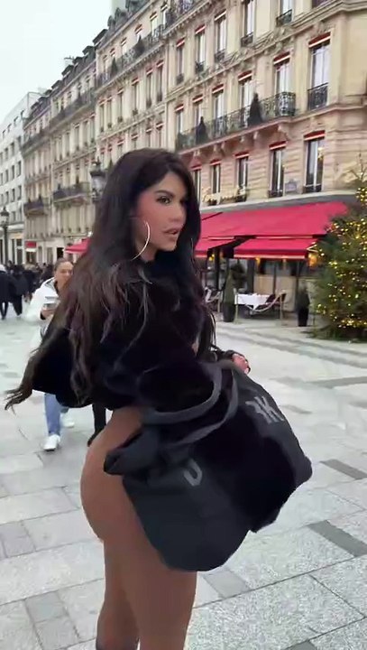 Le pouvoir d’une belle femme  🤣