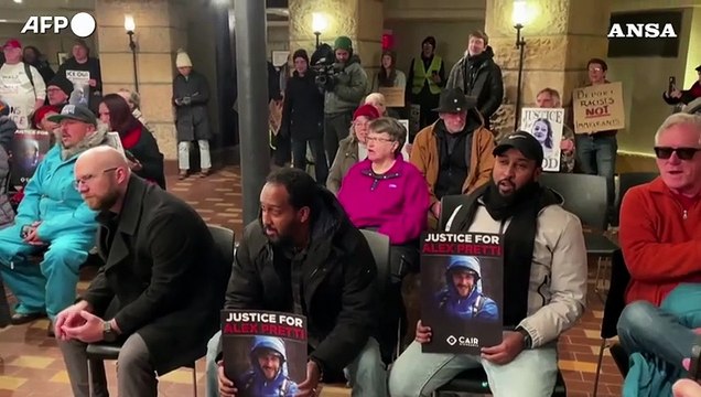 Usa, al Campidoglio dello Stato del Minnesota proteste contro l'impiego di agenti Ice